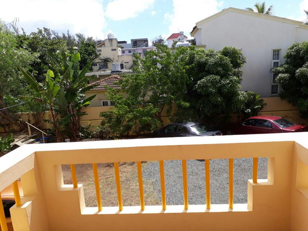 Allamanda Apartments - 100M Bain Boeuf Beach Exterior photo
